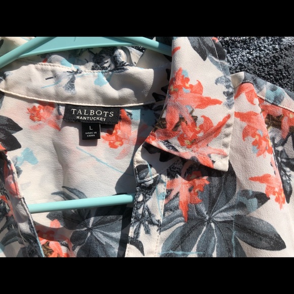 Flower faces button up - Picture 5 of 7